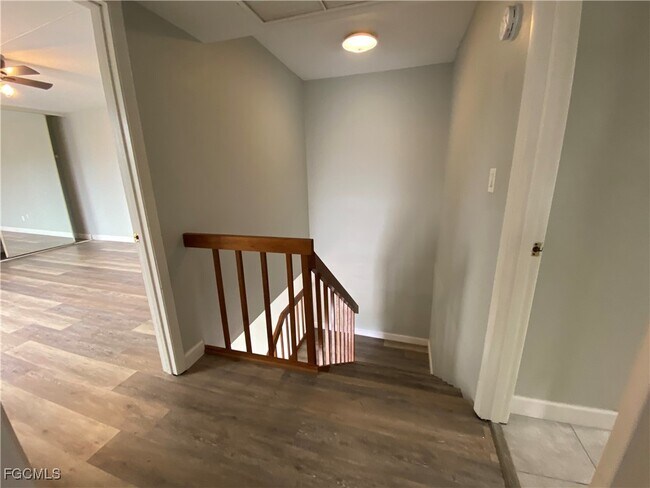 Building Photo - 1667 Park Meadows Dr