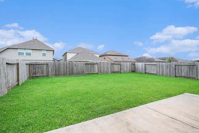 Building Photo - 2311 Langley Dr