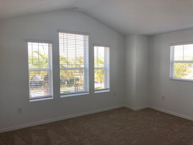 Building Photo - Immaculate 3/2.5 townhouse in Randal Walk Community of Lake Nona Area (Gated)