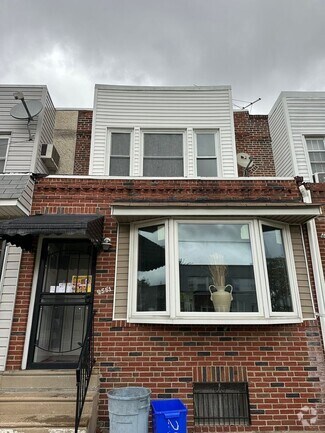 Building Photo - 3 Bed 1 Bath Townhome in Elmwood