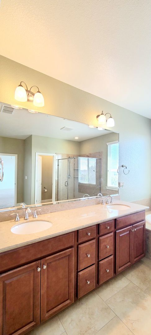 Building Photo - BEAUTIFUL SINGLE-FAMILY HOME IN BLACKSTONE IN EDH!