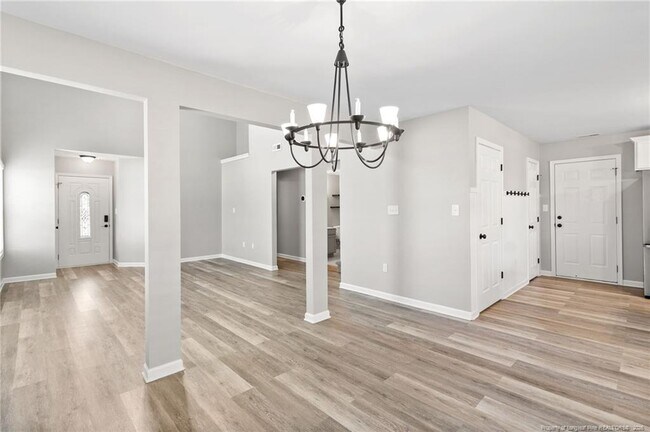 Building Photo - 118 Newport Ct