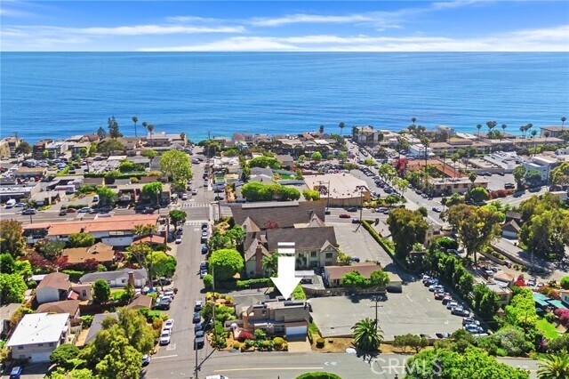 Building Photo - 390 St Ann's Dr