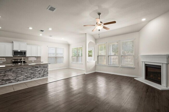 Building Photo - 610 Puerta Vallarta Ln