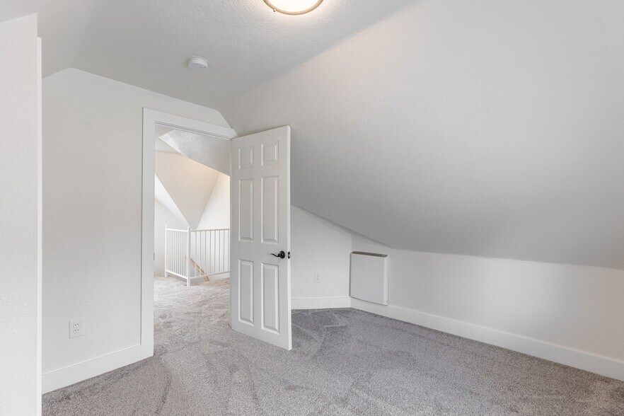 Vic I - 1144 SE 85th Ave