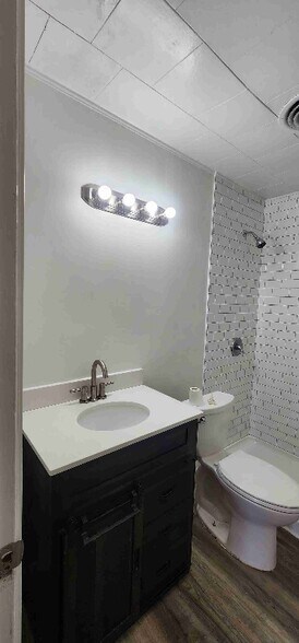 Building Photo - 2511 N 8th St