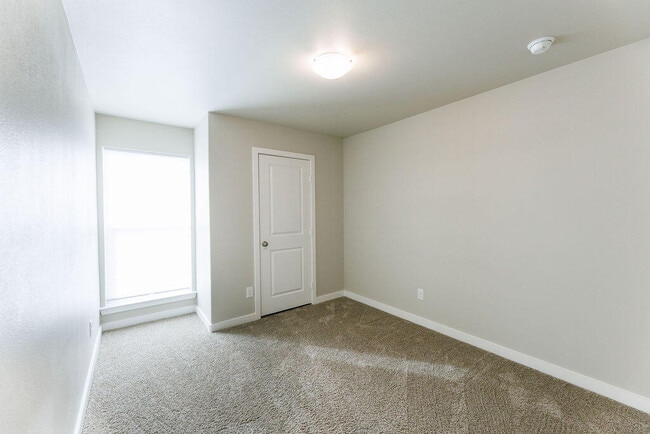 Building Photo - 7535 32nd St