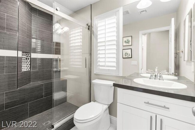 Building Photo - Recently remodeled 5 BEDROOMs/4 bathrooms,...
