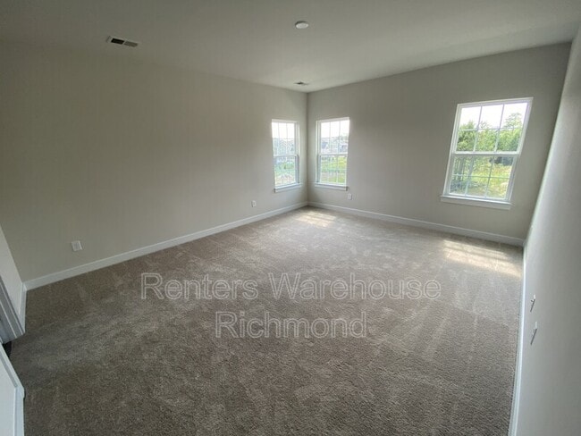 Building Photo - 4701 Mnr Xing Pl.