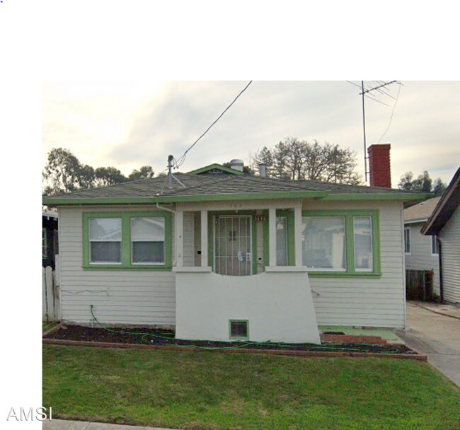 Primary Photo - 3 br, 2 bath House - 283 Toler Ave