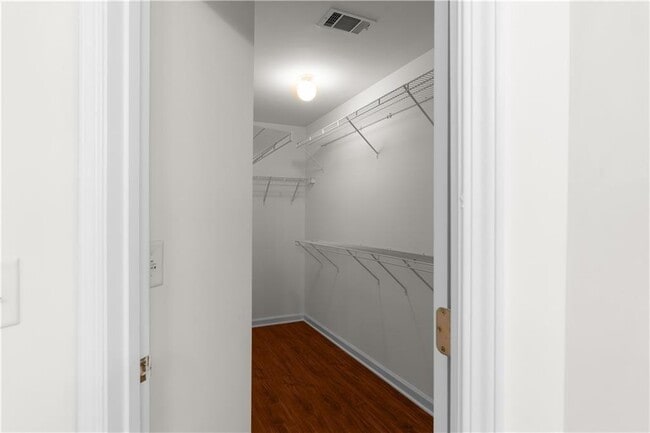 Building Photo - 3127 Wyesham Cir