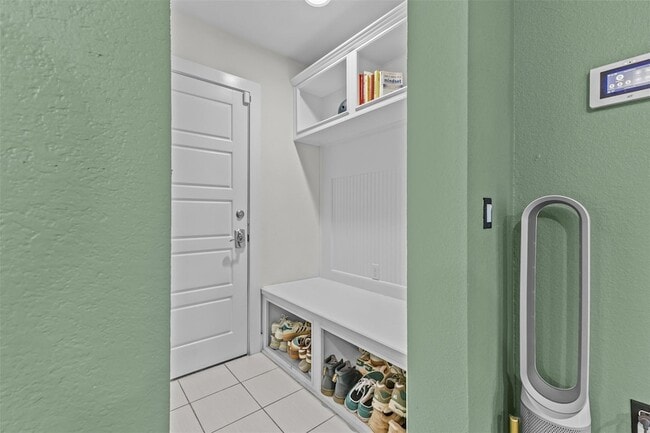 Building Photo - 317 Bridgeford Dr