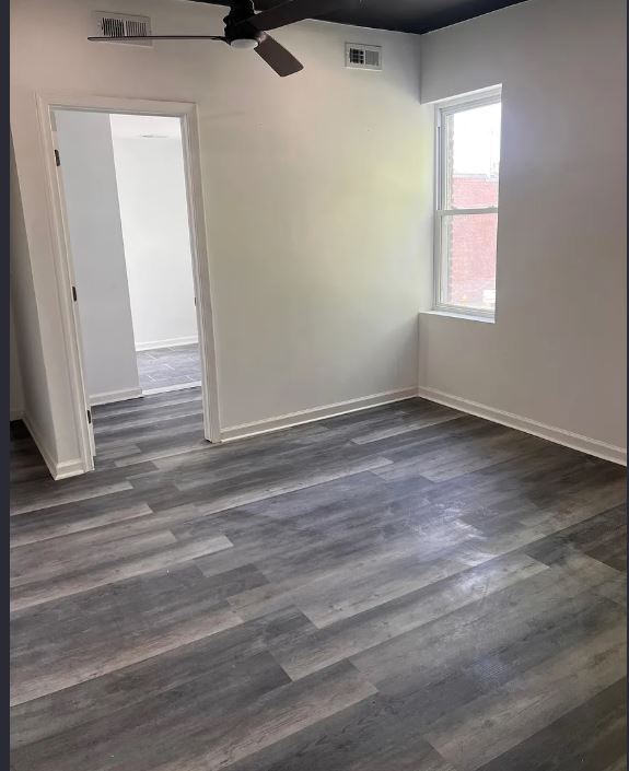 Building Photo - N Curley