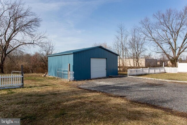 Building Photo - 4220 Bethlehem Pike