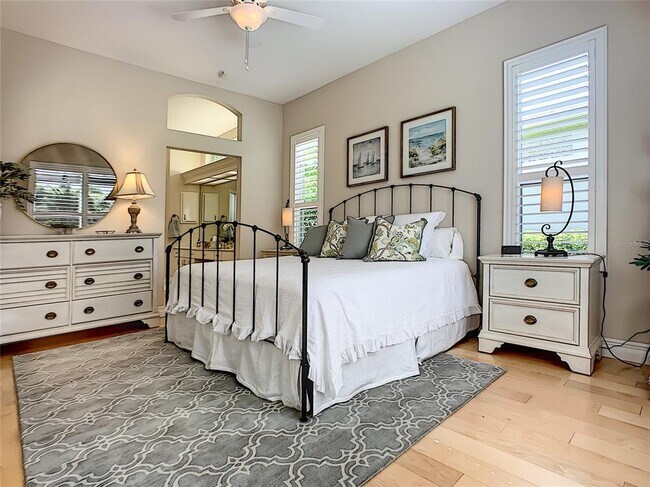 Building Photo - 539 Fallbrook Dr