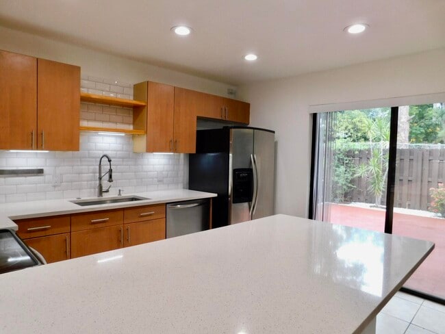 Building Photo - 4155 Turnberry Cir