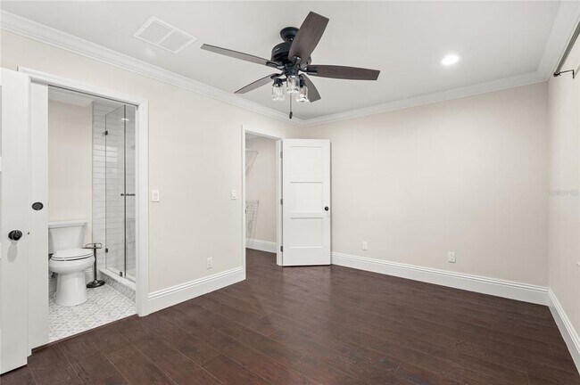 Building Photo - 648 Fitzwalter Dr