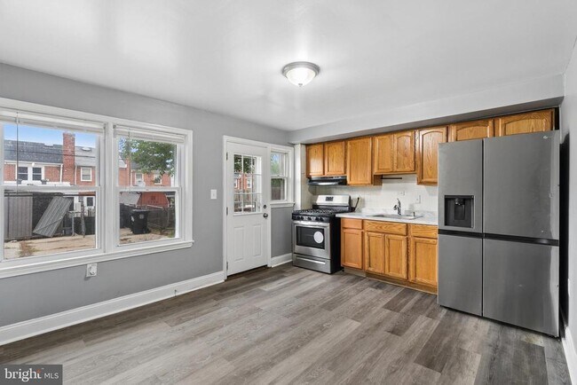 Building Photo - 7136 Eastbrook Ave