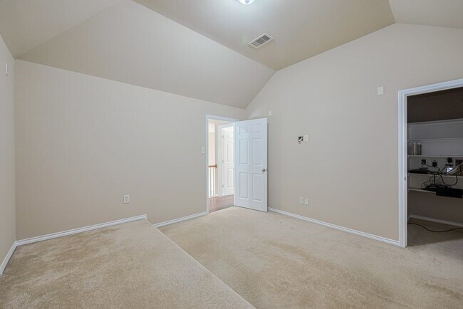 Building Photo - 2206 Grand Shore Ct