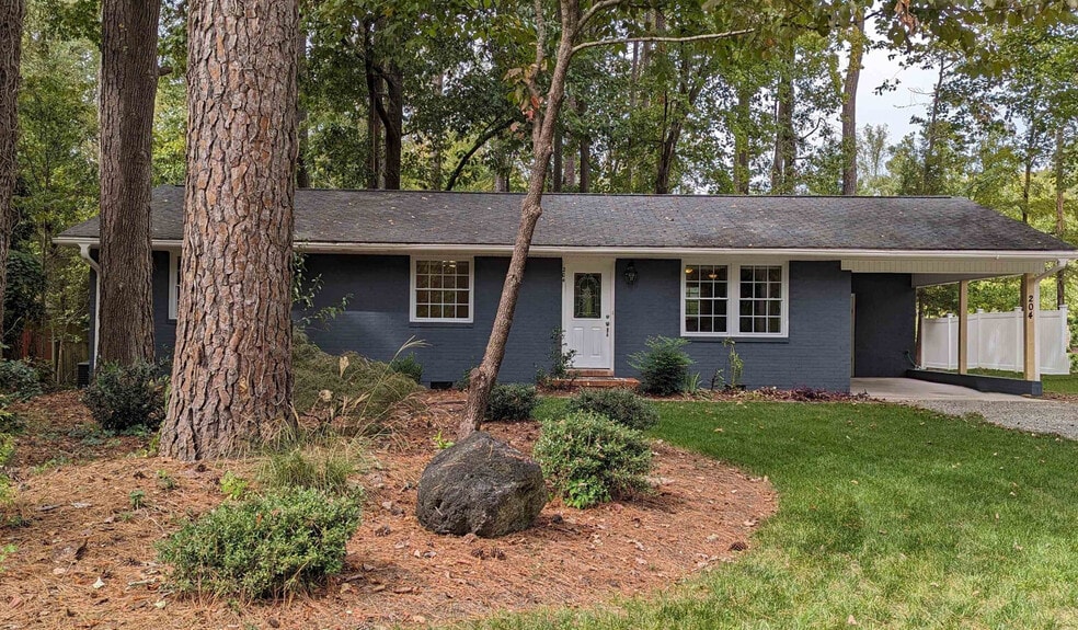 Building Photo - 204 Celeste Cir