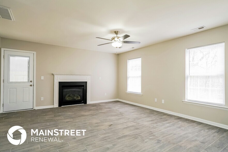 Building Photo - 1405 Cricket Ridge Dr
