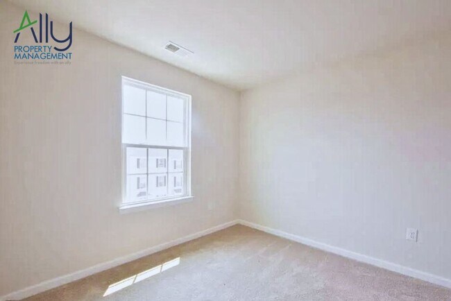 Building Photo - 2424 Pocoson Wood Ct