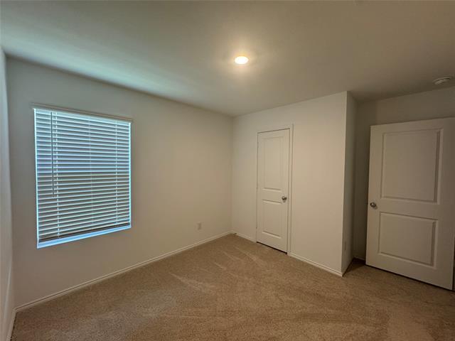 Building Photo - 6533 Middlebury Dr