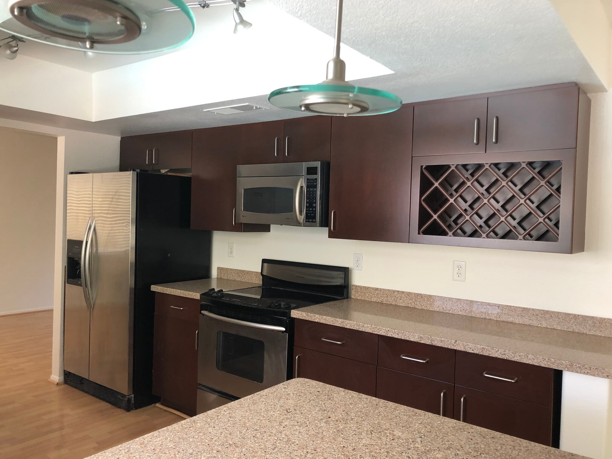 Kitchen - 2715 S Cottonwood