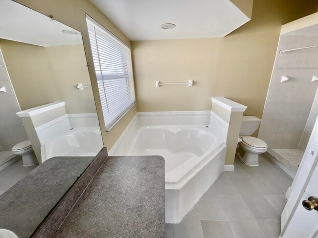 Building Photo - 8057 Bracken Ln