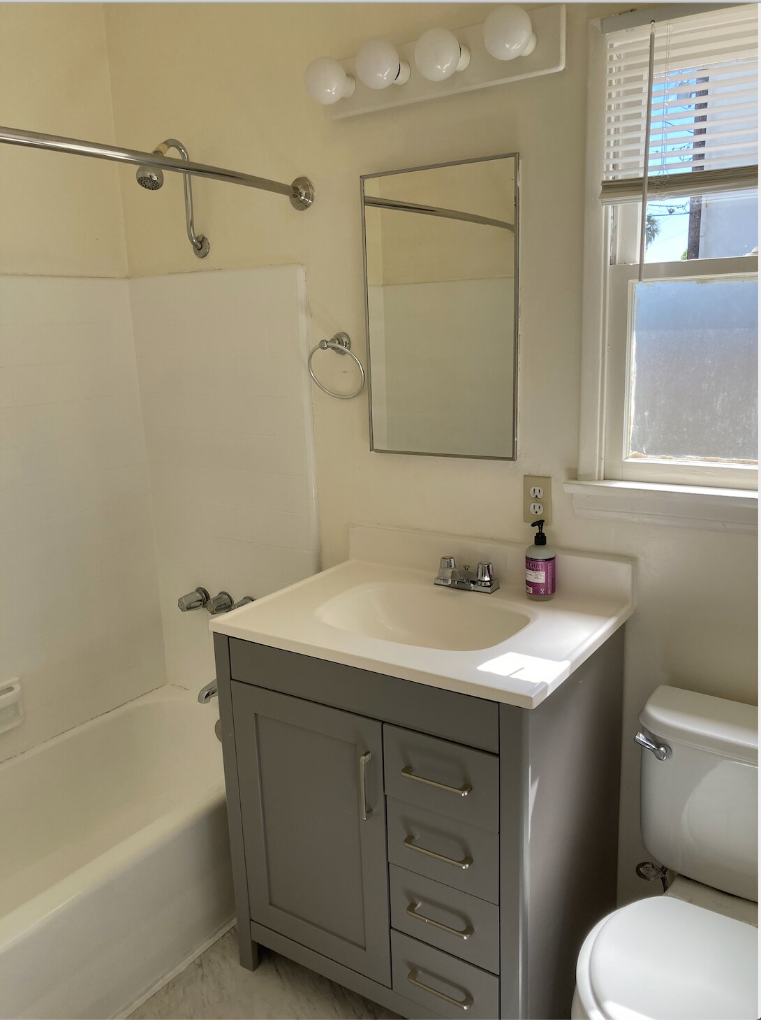 bathroom, new - 2019 19th St