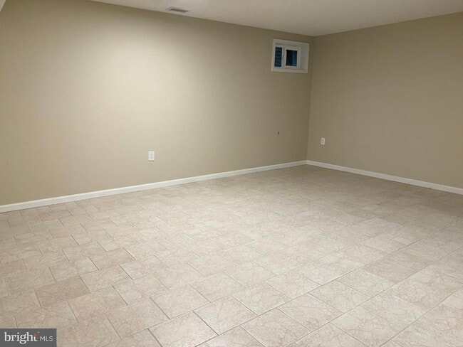 Building Photo - 784 Princeton Pl