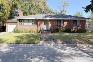 Building Photo - 2024 California Ave