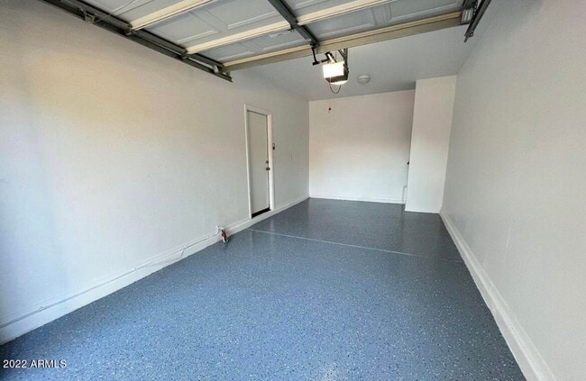 Building Photo - 2114 N 78th Glen