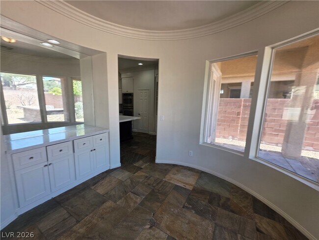 Building Photo - 9338 Wilderness Glen Ave