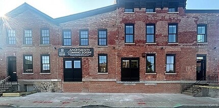 Building Photo - 110 Hotel St