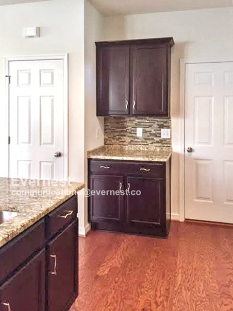 Building Photo - 600 Haven Mews Cir