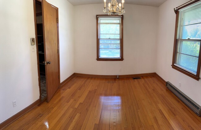 Building Photo - The Willows