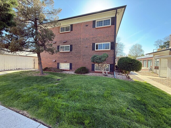 Building Photo - Move in ready 3bedroom 2bath