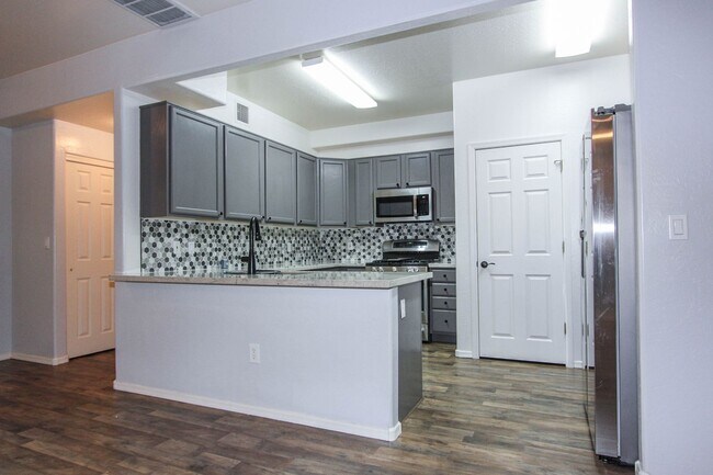 Building Photo - 1123 Leaf Ln