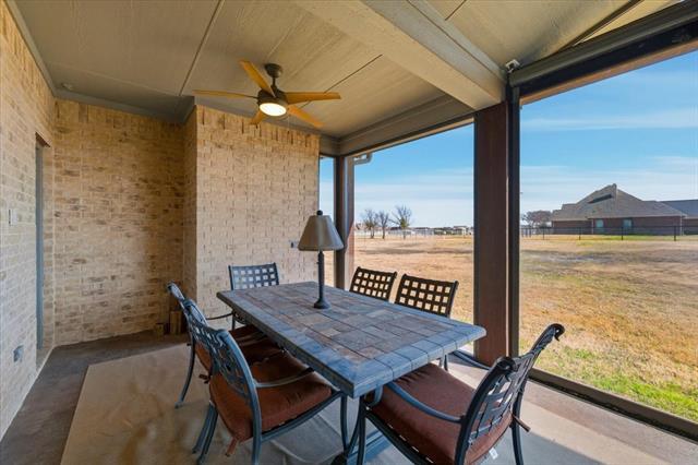 Building Photo - 570 S Point Ct