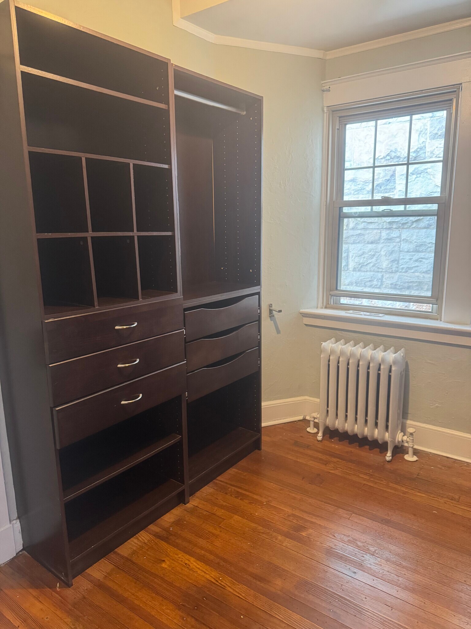 Closet room - 201 S Atlantic Ave