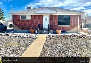 Building Photo - 940 W 70th Pl