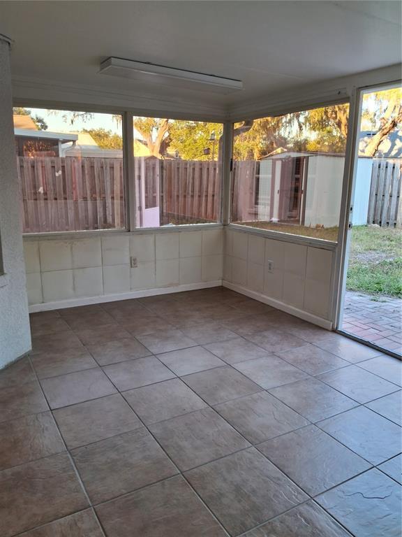 Building Photo - 15003 Deer Meadow Dr