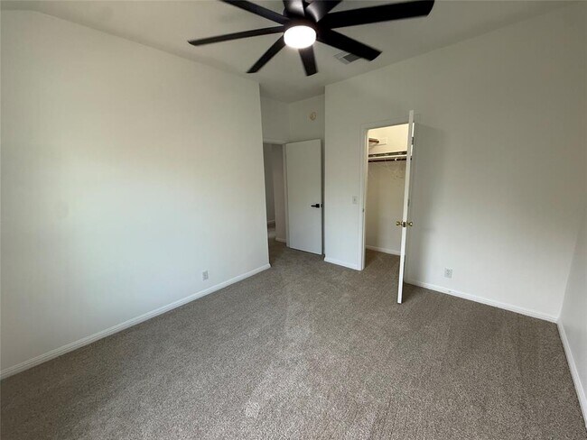 Building Photo - 9204 Magna Carta Loop