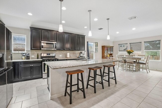 Building Photo - 2603 Wallingford Dr