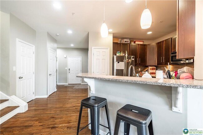 Building Photo - 5136 Dogwood Trail