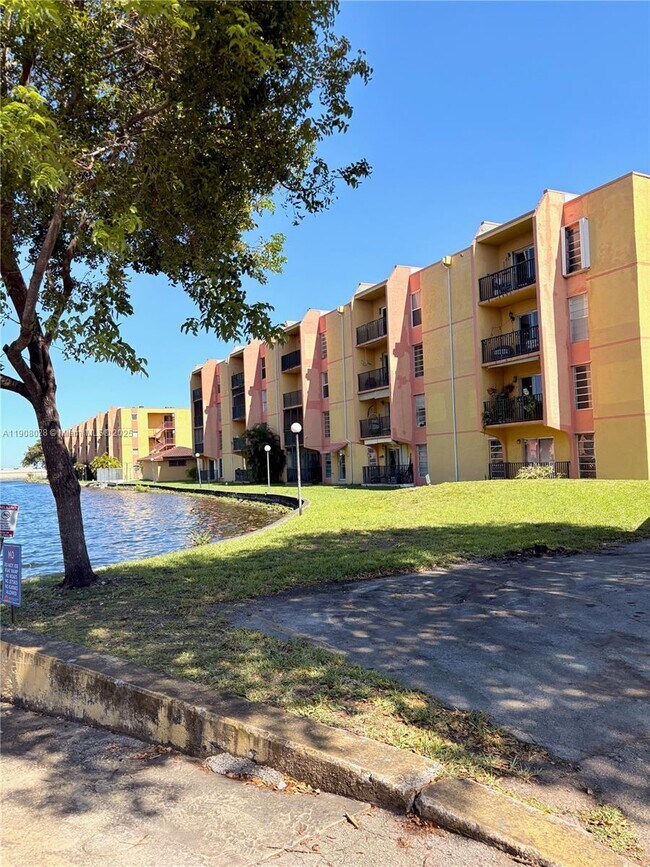 Building Photo - 4719 NW 7th St