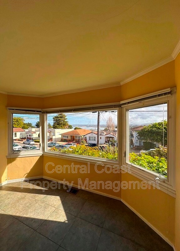 Building Photo - 254 Larkin St