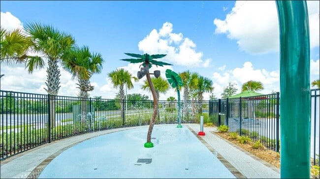 Building Photo - 13850 Title Wy