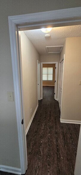 Building Photo - 4901 Walingford Dr